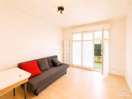 studio meublé - 4  villa sisley  94320  thiais  france