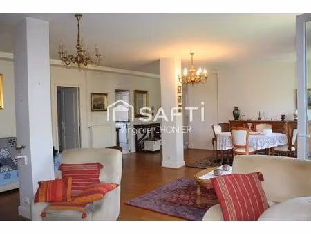 magnifique appartement de 117m2 dans résidence de standing avec vue parcs