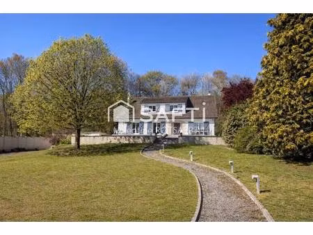 maison familiale avec vue dégagée  5 chambres