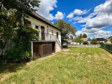 grande maison avec 4 chambres