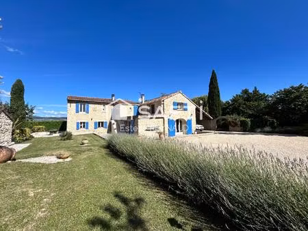 demeure en pierre parc arboré 4000m2