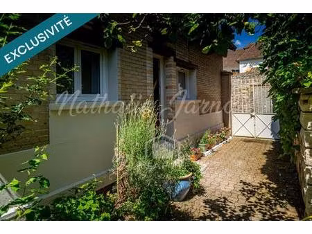 maison 39 m2 refaite à neuf au calme avec cour