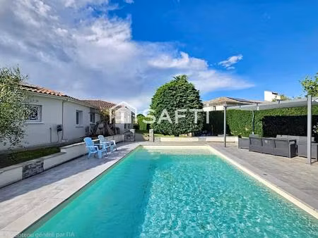 belles prestations pour cette maison avec piscine