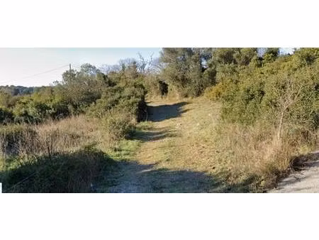 terrain de loisirs viabilisé avec ancien maset  proximité lotissement