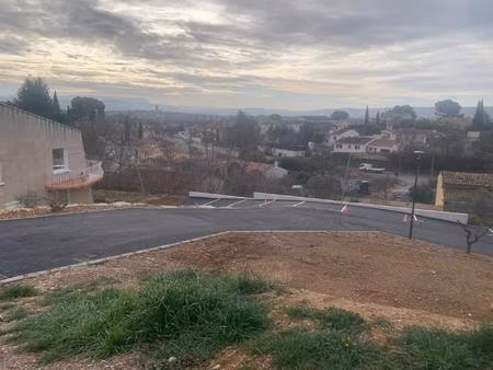 rare pertuis : votre maison avec vue ste victoire
