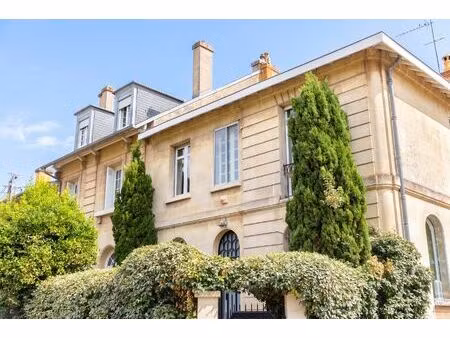 vente maison de luxe bordeaux 8 pièces 240 m² <meta name="description" content="au cœur du