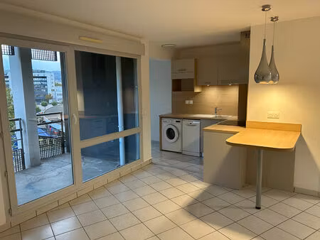 appartement 2 pièces 50 m² à louer clermont-ferrand 63100 ? | era immobilier