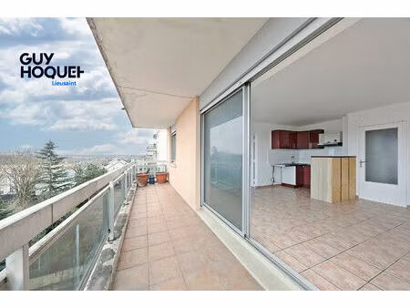 2 pièces - terrasse - parking - cave - ascenseur