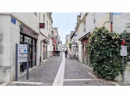 belle boutique sur un emplacement n°1 bis