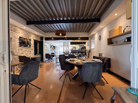 à vendre - fonds de commerce restaurant - proche lunel140 m2