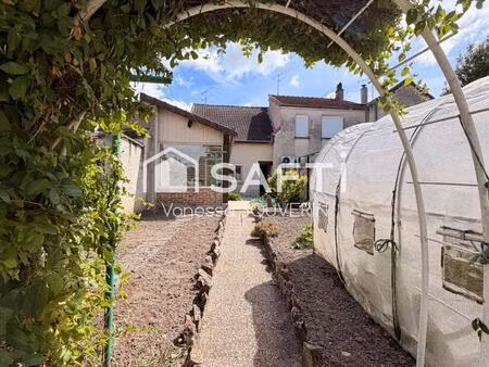 agréable maison de ville t4 avec garage et jardin