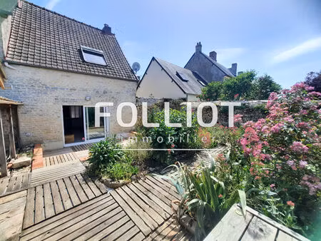 charmante maison f2 bis - au calme - avec terrasse et jardinet - 15 mn caen ouest