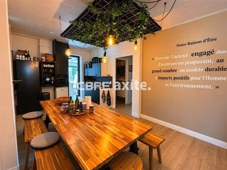 location bureau annecy 195 m²