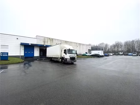 location local d'activités lesquin 1 311 m²