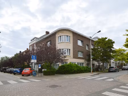 appartement te huur in merksem met 2 slaapkamers