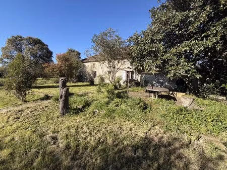 maison de plain-pied de 166m2 habitable avec garage sur un terrain de 2 645m2