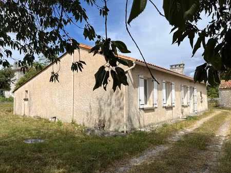 vente maison 4 pièces 76 m² à val des vignes (16250)  117 568 €