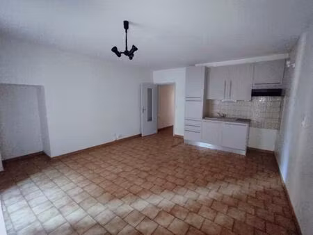 location appartement 2 pièces 55m² millau 12100
