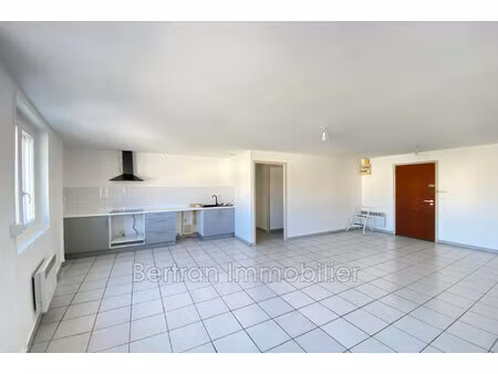 location appartement 3 pièces 65m² rivesaltes 66600