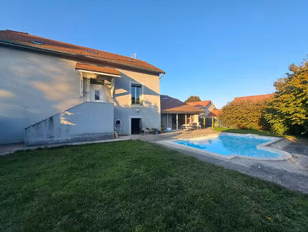 achat maison 8 pièces 198m²