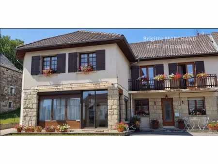 vente maison 8 pièces 230 m² le béage (07630)