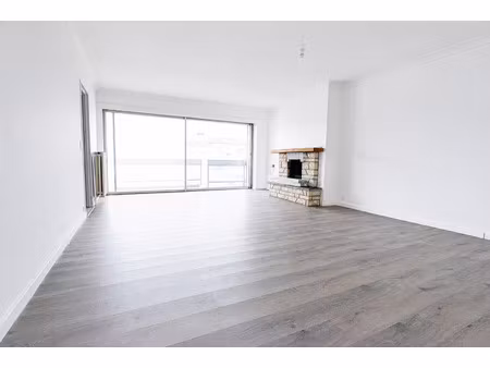 appartement à vendre avec garage et terrasse   molenbeek-saint-jean (vbe33646)