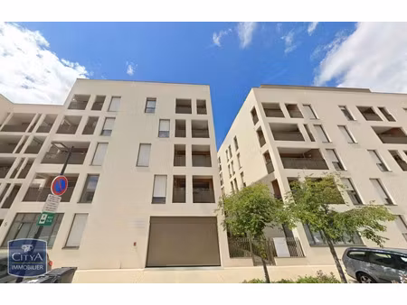 parking à louer - brignais (69) - 75€