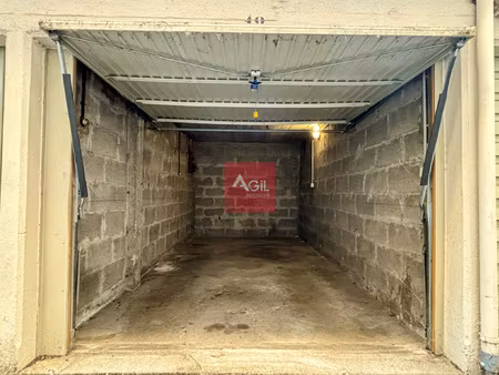 location parking grenoble 38100
