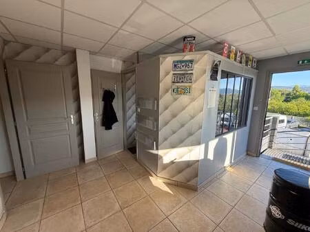 location local professionnel 35m² aubenas 07200