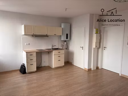 location appartement 1 pièce 25m² evian les bains 74500