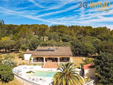 villa 8 pièces