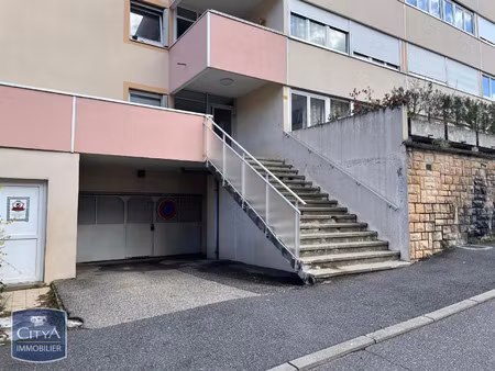 parking à louer 10 m² - saint-étienne (42) - 52€
