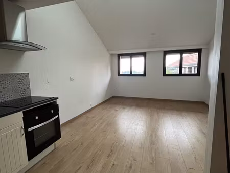 location appartement 2 pièces 39m² lyaud 74200