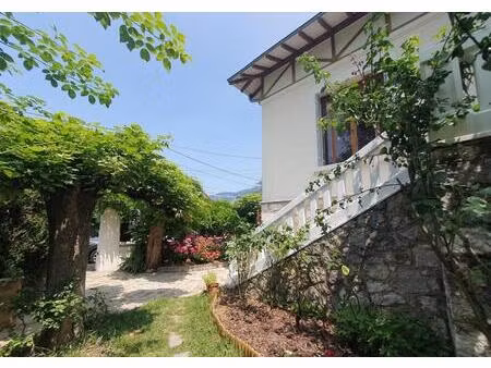 location appartement 5 pièces 118m² chambery 73000