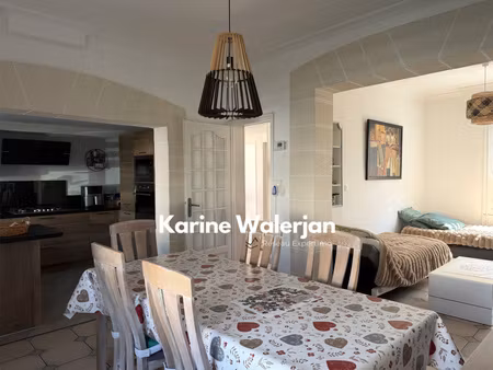 agreable maison - 2 chambres - grande dependance - plusieurs stationnement