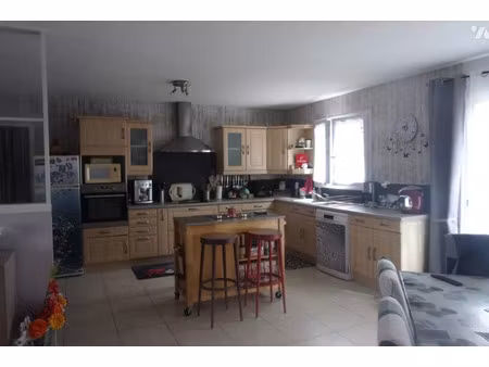 vente maison 5 pièces 125 m² à usseau (79210)  184 442 €
