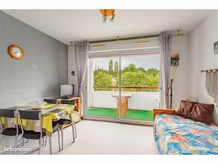 studio 1 pièce 20 m²