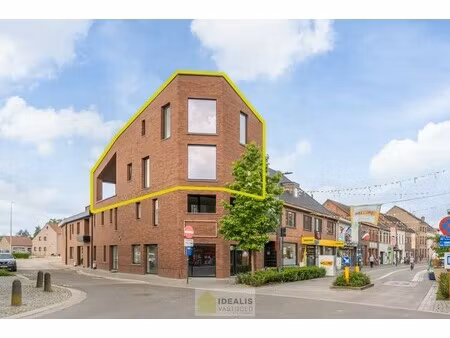 idealis vastgoed - prachtige casco+ penthouse met een heerlijk lichtrijke woonkamer met op