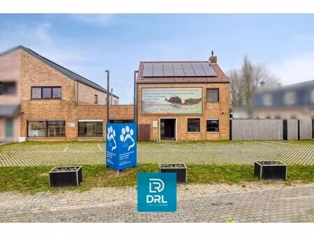 uniek handelshuis met instapklare woning en binnenzwembad