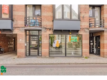 commercieel te koop in geel