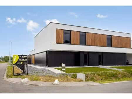 ruime nieuwbouwwoning met 3 slkps onder registratierechten!