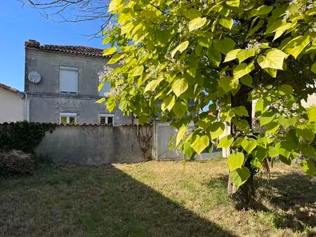vente maison 4 pièces 110 m² merpins (16100)