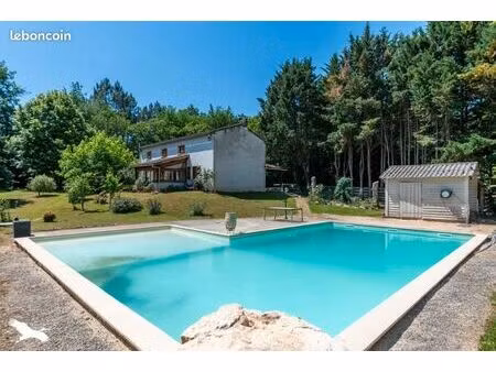 maison 6 pièces 146 m²