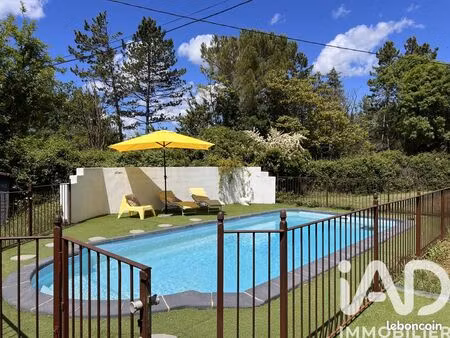 propriété 5 pièces 132 m²