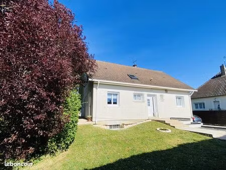 maison 7 pièces 137 m²