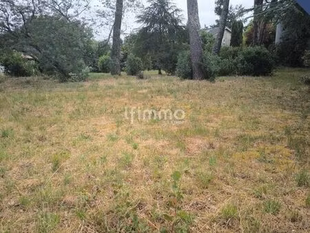 terrain 1111 m² eysines