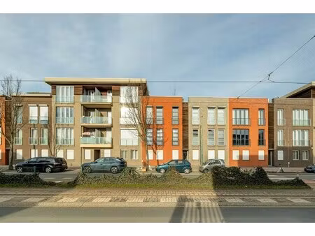 lichtrijk 2-slaapkamerappartement op toplocatie in hoboken!
