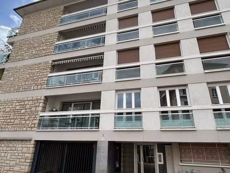 studio 1 pièce 36 m²