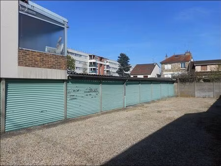 garage exterieur