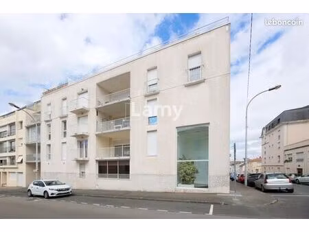 appartement 5 pièces 104 m²